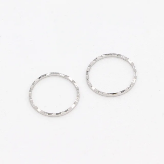 Rhodium Plated Wavy Circle Open Bezel - 1 Piece
