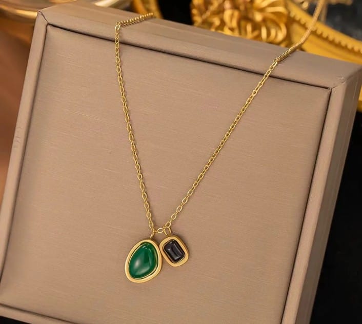 Green And Black Gemstone Chain