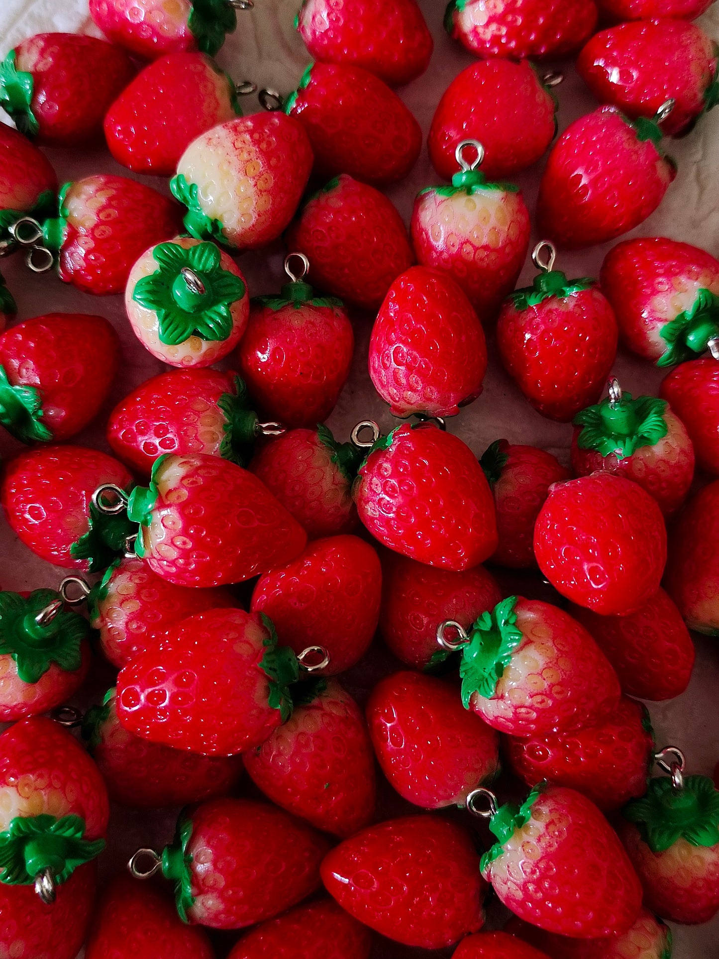 Strawberry Pendant - 1 Piece