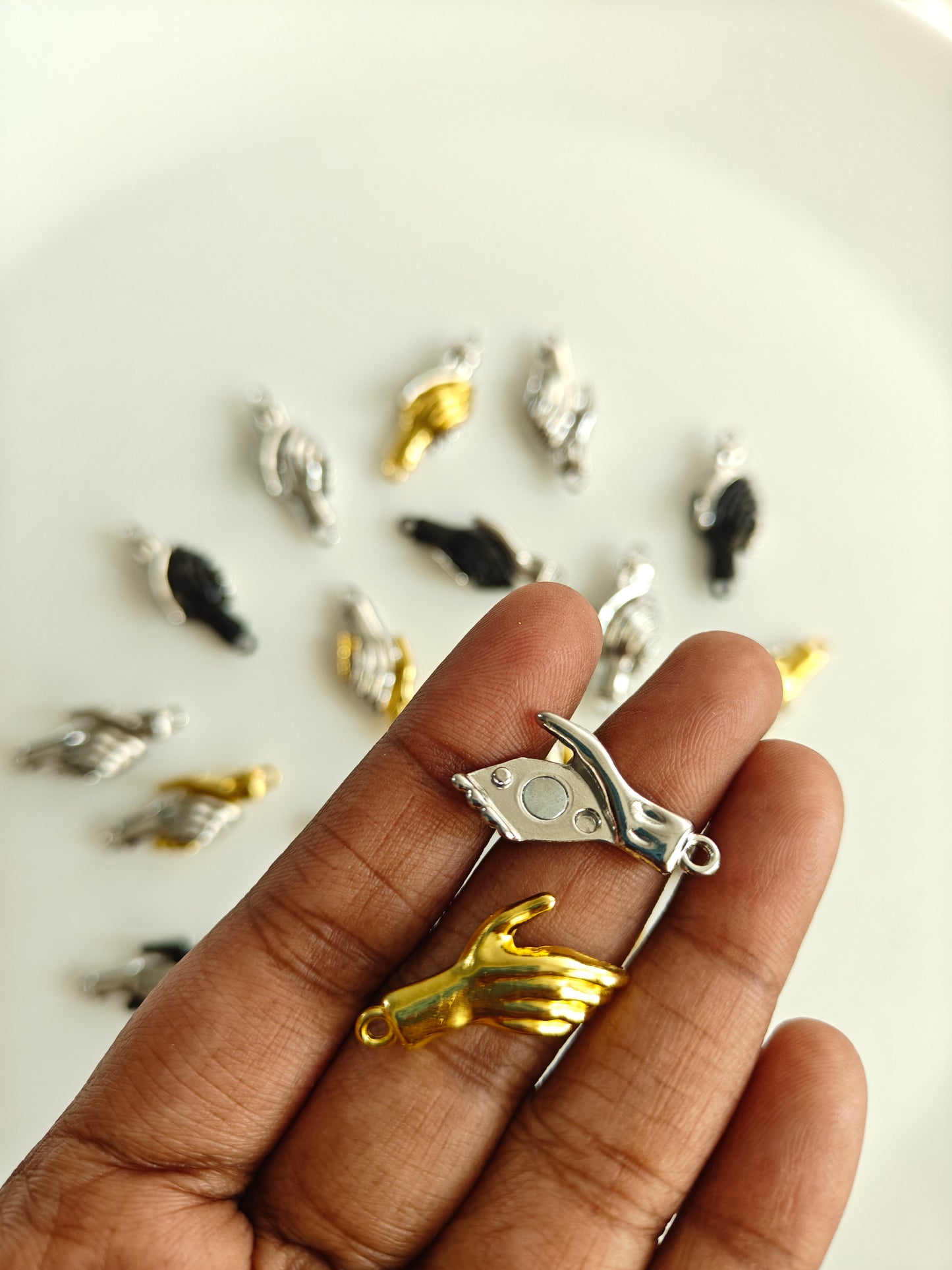 Handshake Magnetic Connector Charm - 1 Piece