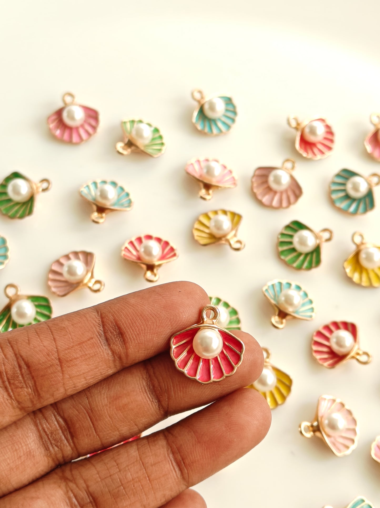 Shell Enamel Charm - 1 Piece