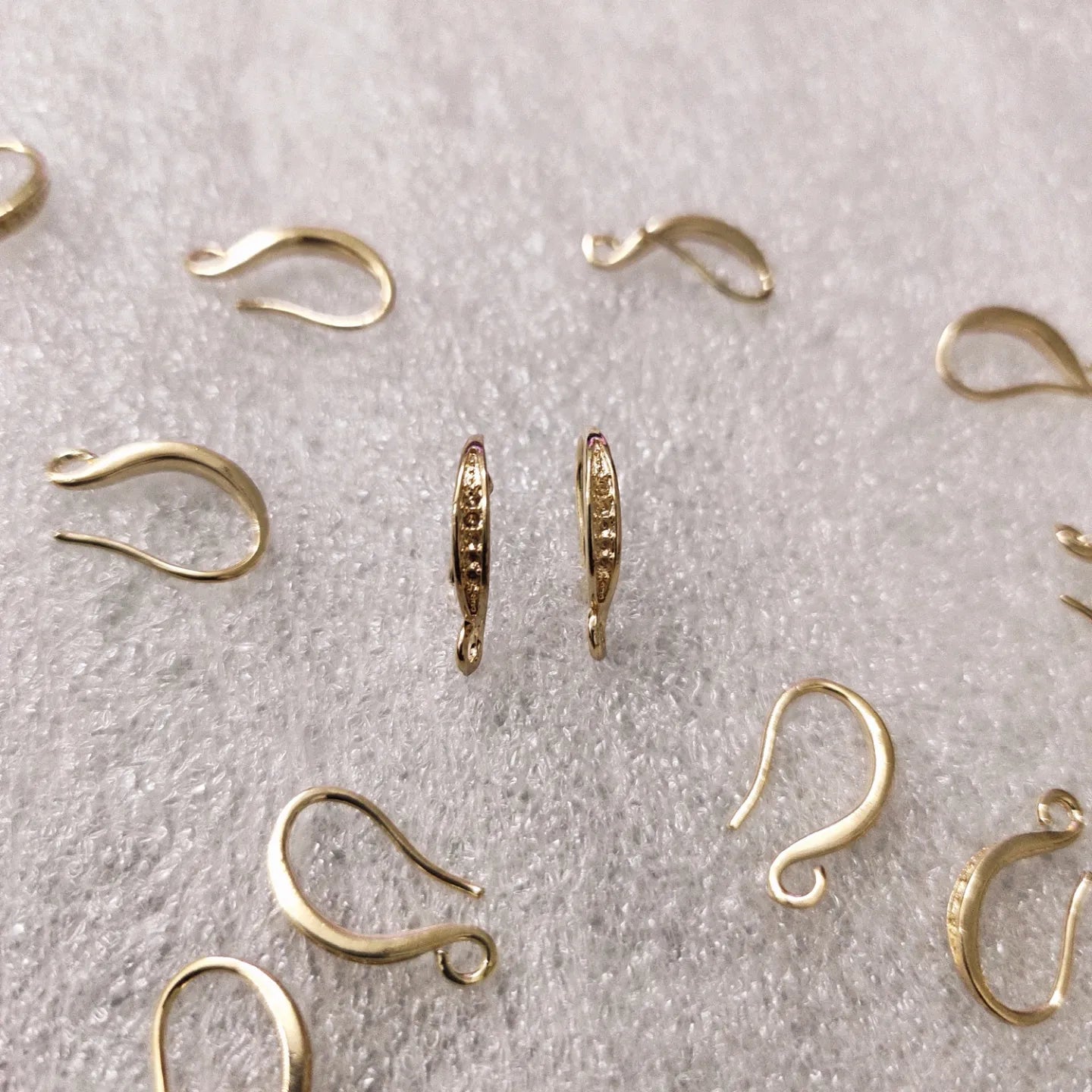 Clasp Cut Hooks - 1 Pair - Design 1