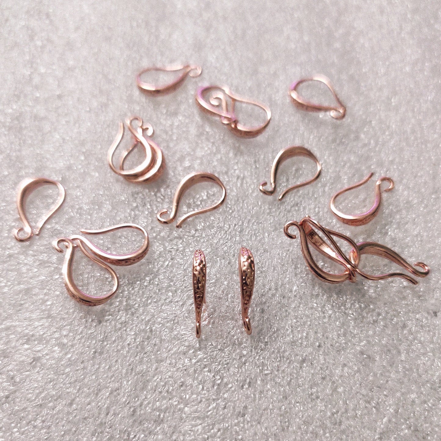 Clasp Cut Hooks - 1 Pair - Design 2