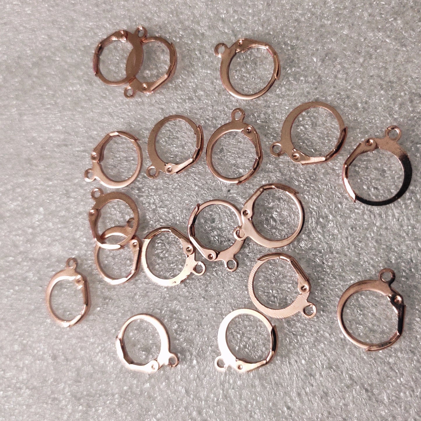 Circle Hoops - 1 Pair