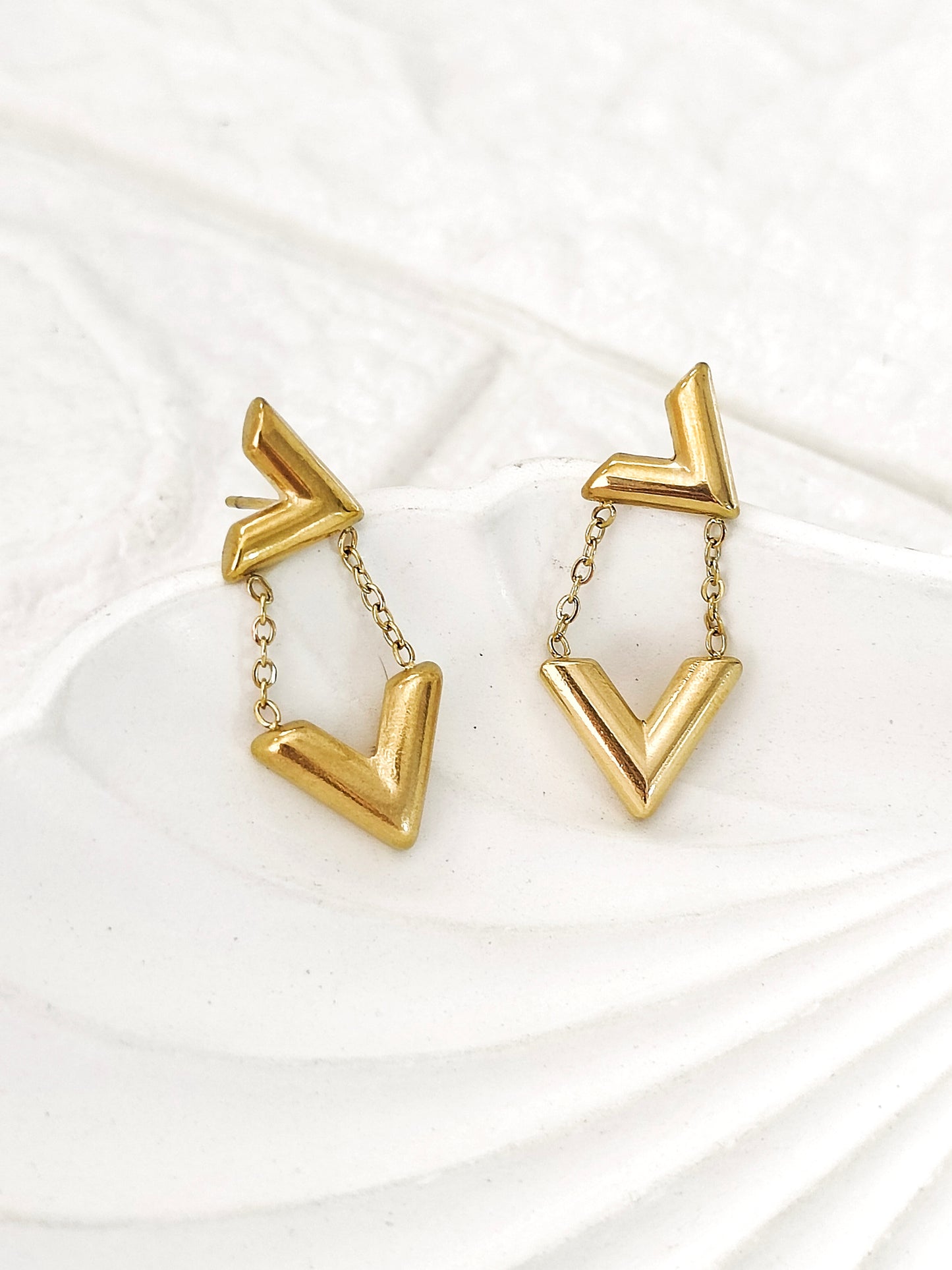 V Connected Earring