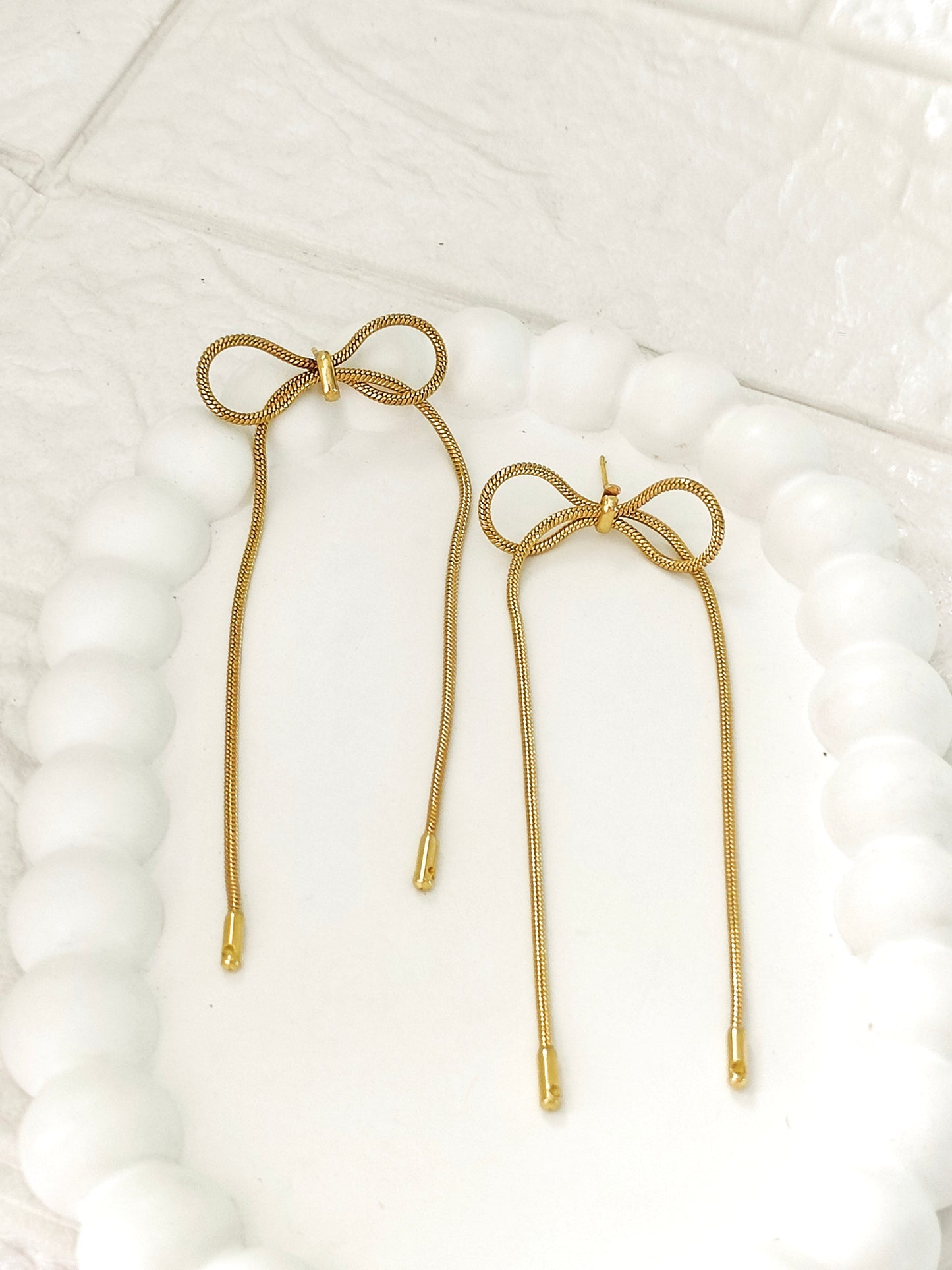 Hanging Bow Earring