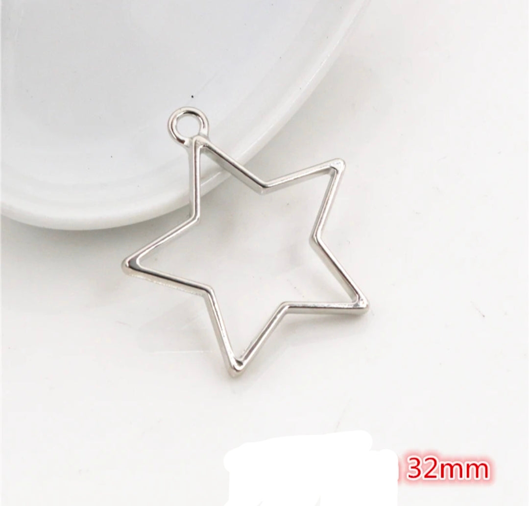 Open Bezel with Hole - Silver - 1 Piece