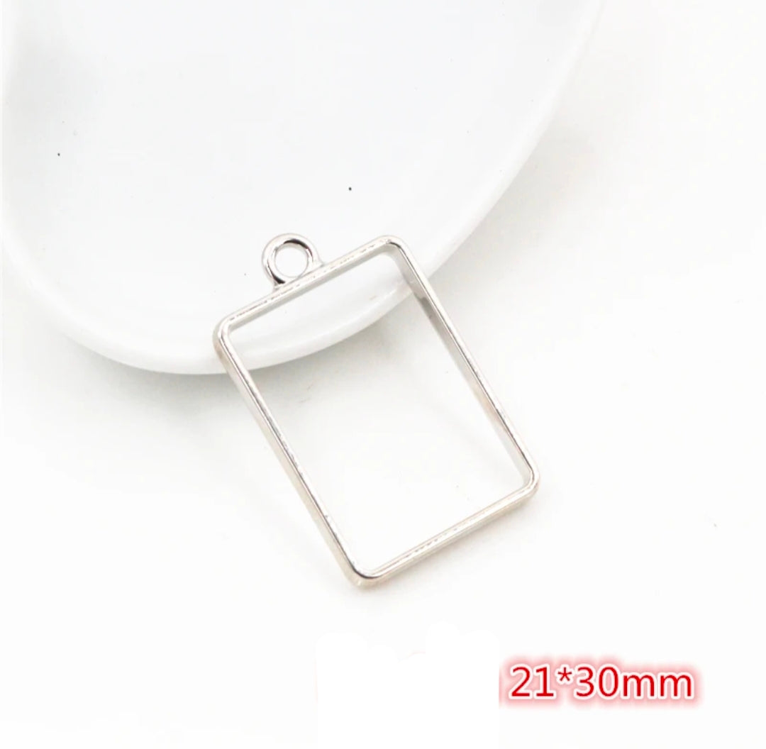 Open Bezel with Hole - Silver - 1 Piece