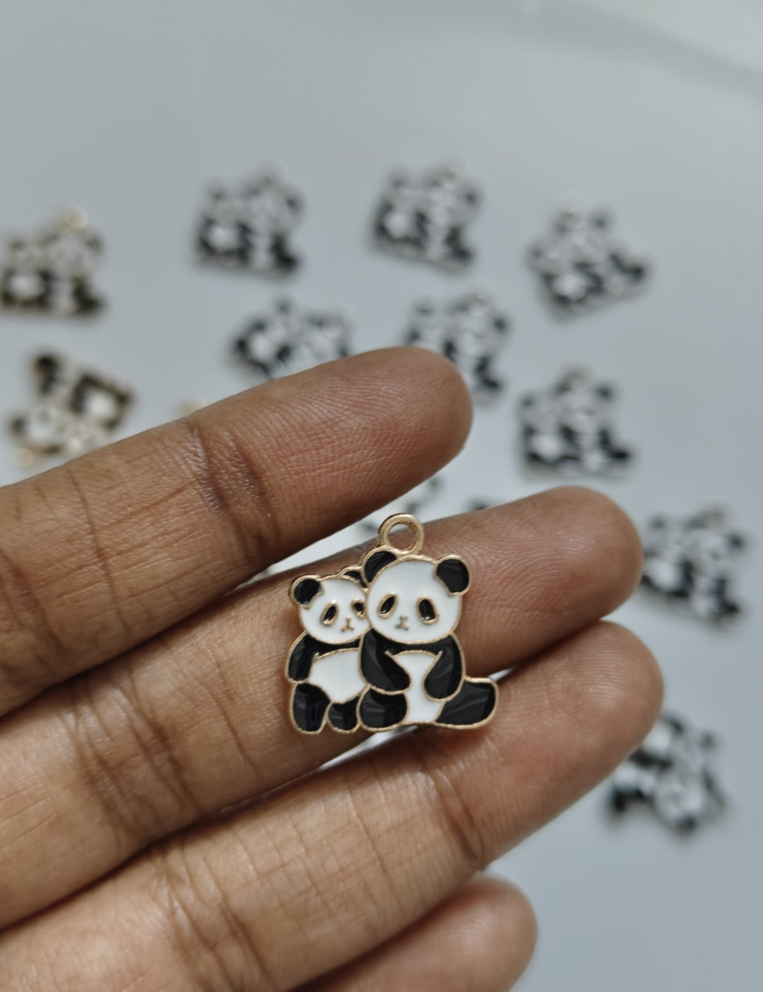 Mom & Kid Panda Enamel Charm - 1 Piece