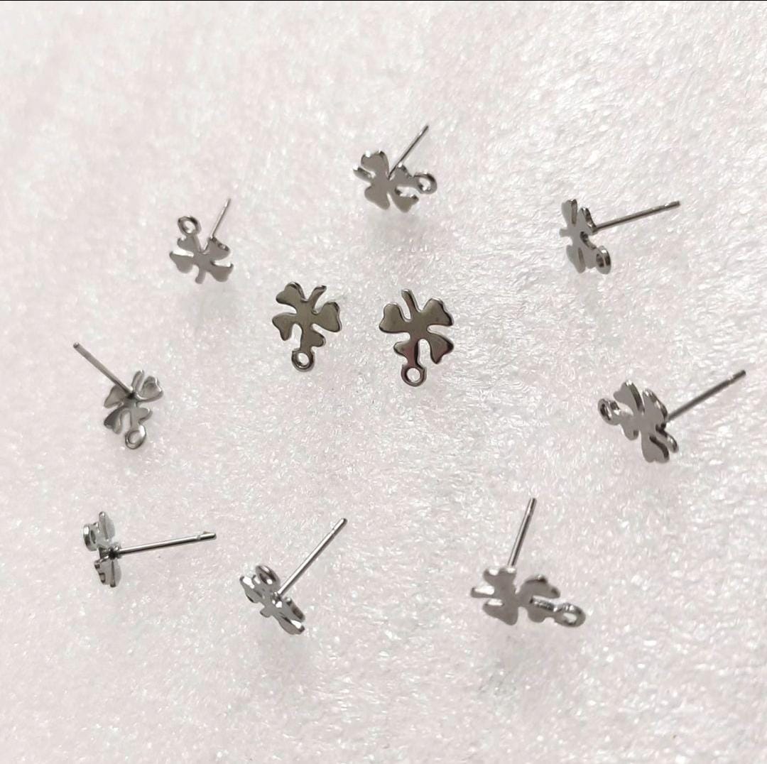 Clover Stud - 1 Pair
