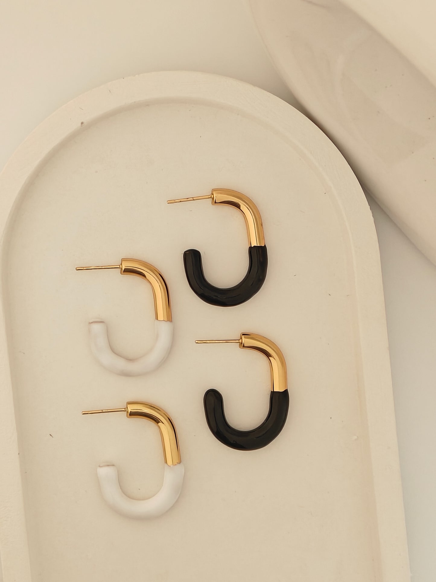 Simple Semi Hoops