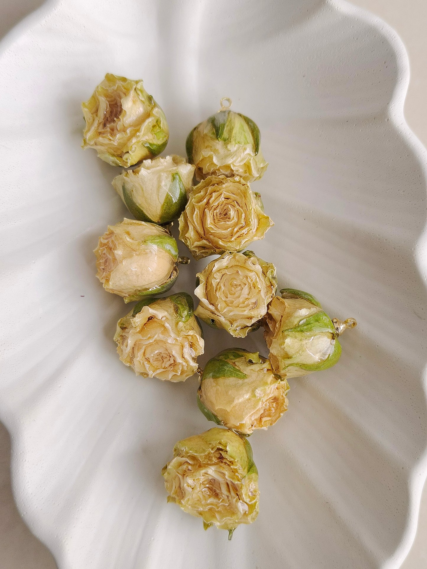 Resin Rose Charms - 1 Piece