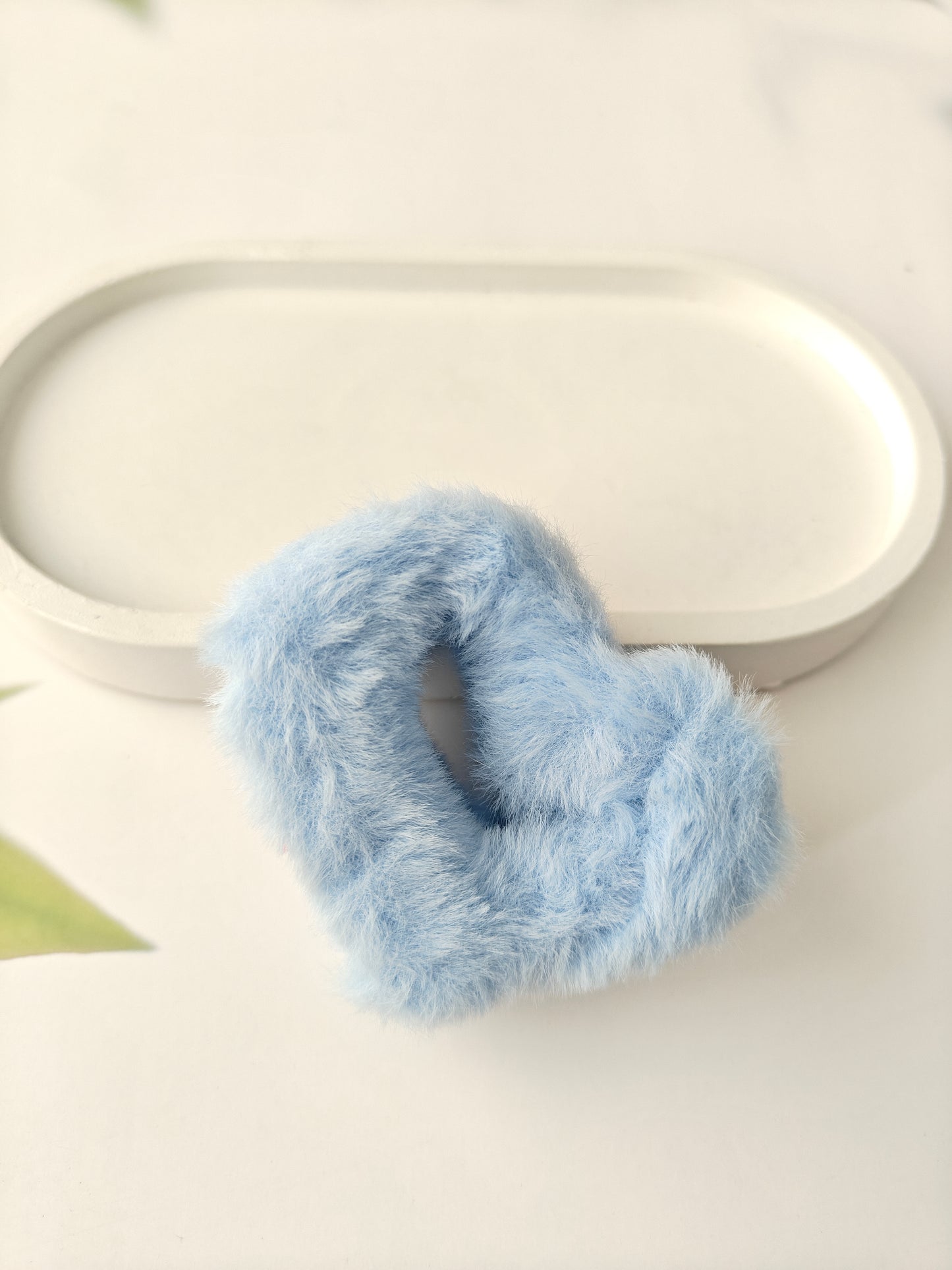 Fluffy Heart Claws