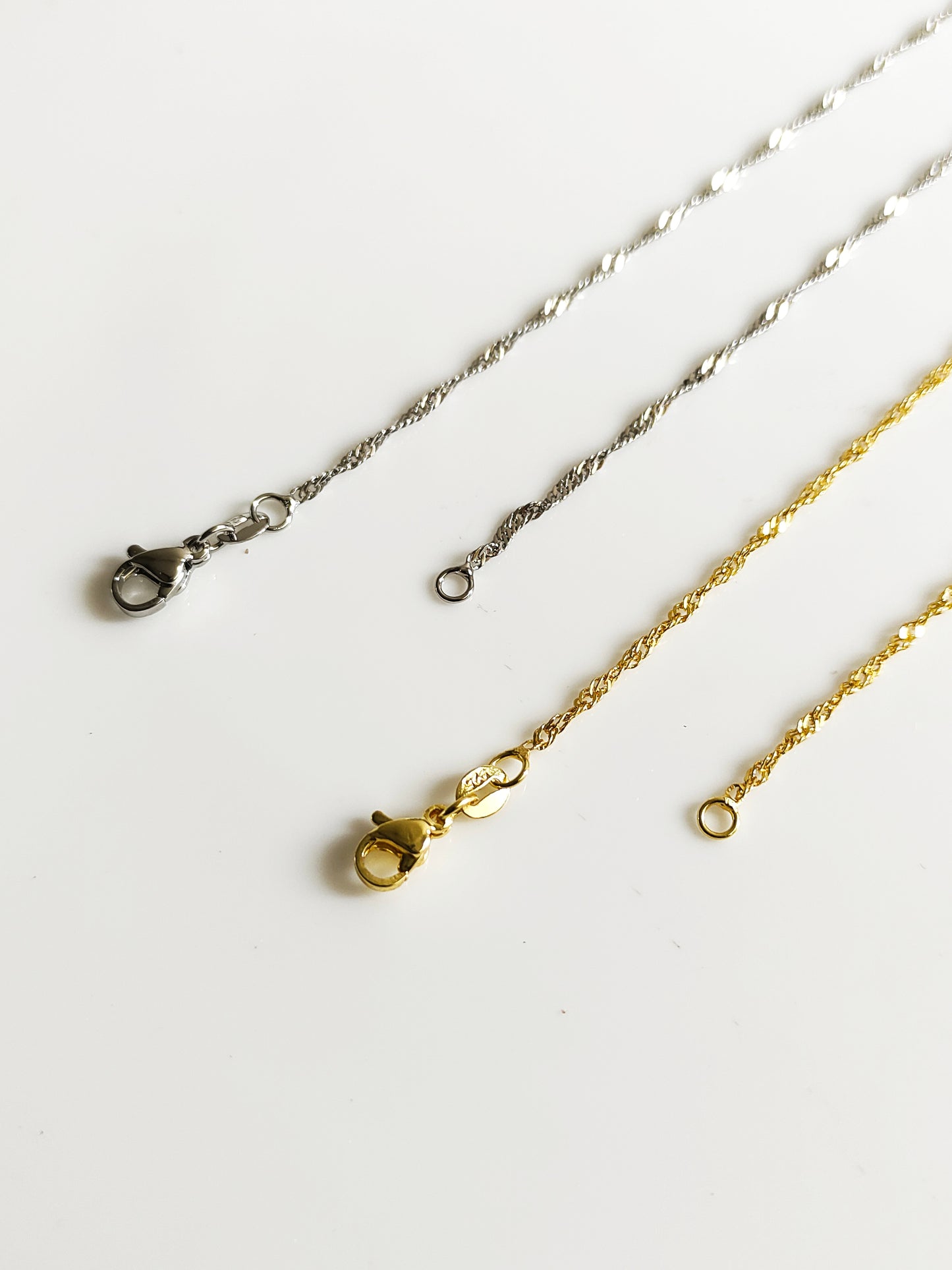 14k Gold / Rhodium Plated Waterwave Chain with connectors - 45cms