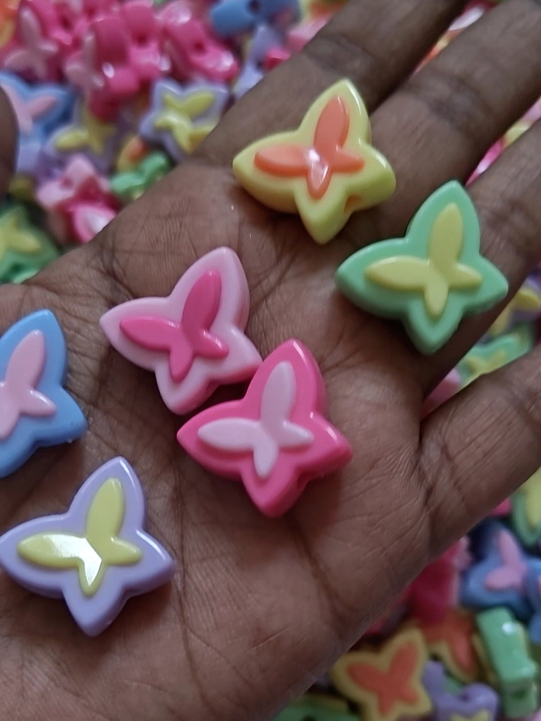 Butterfly Beads - 20gms (approx. 10-12 pieces)