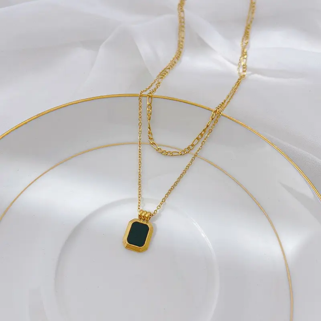 Black Pendant Layer Chain