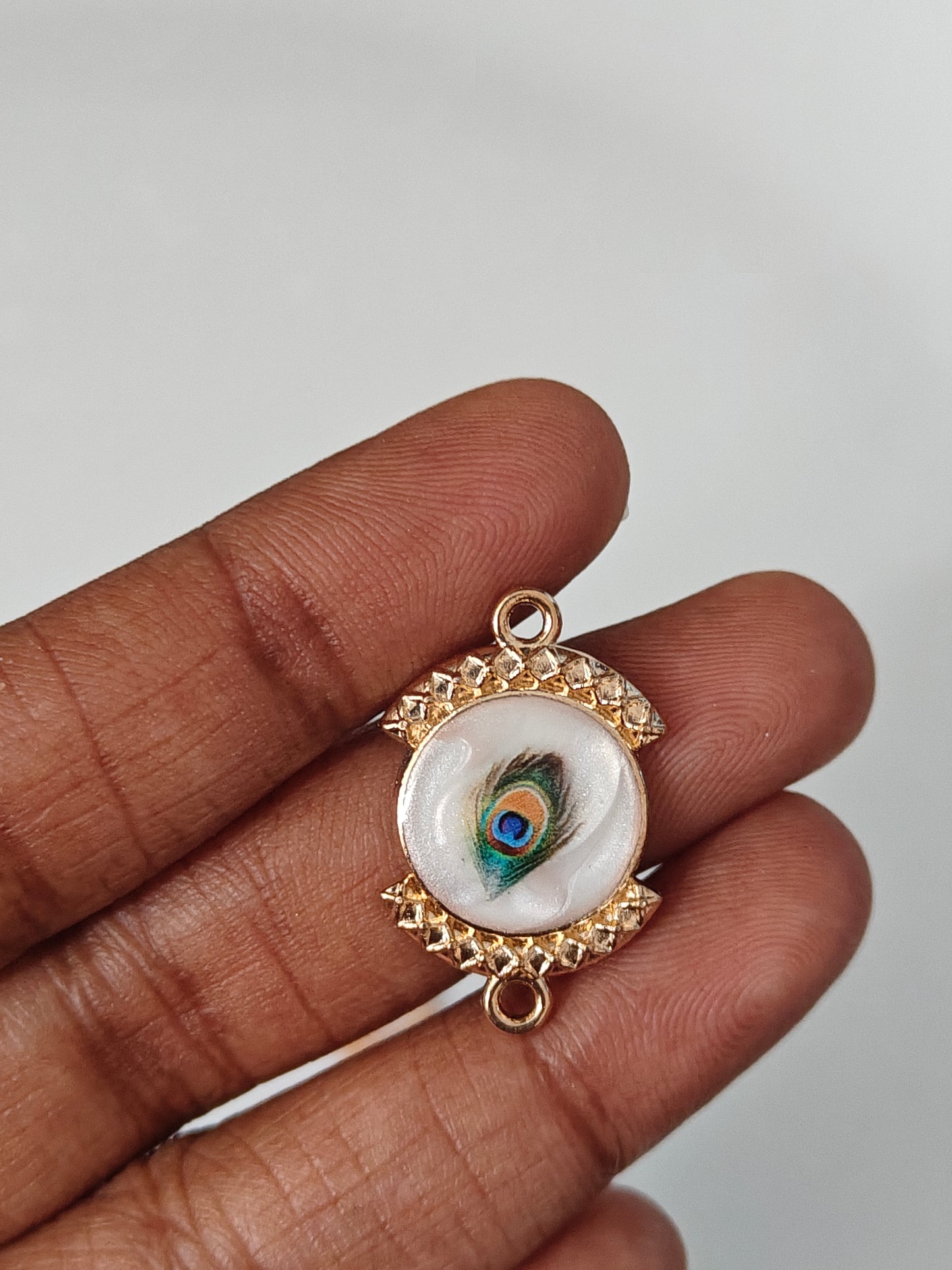 Round Feather Connector Charm - 1 Piece