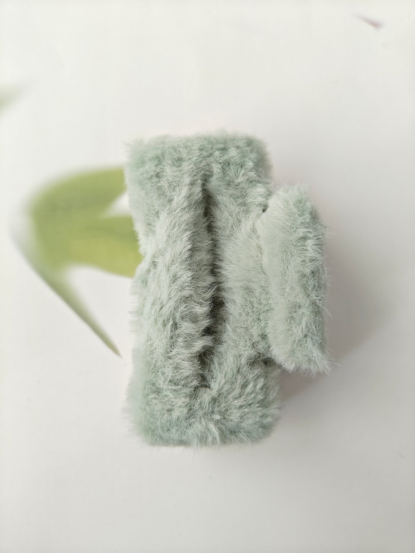 Fluffy Rectangle Claws