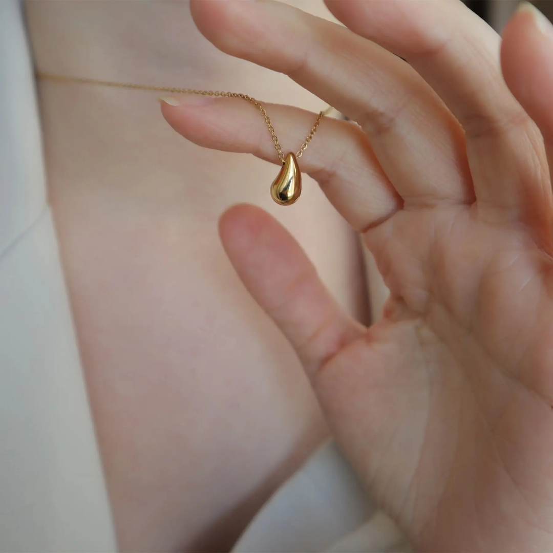 Minimalist Drop Pendant Chain