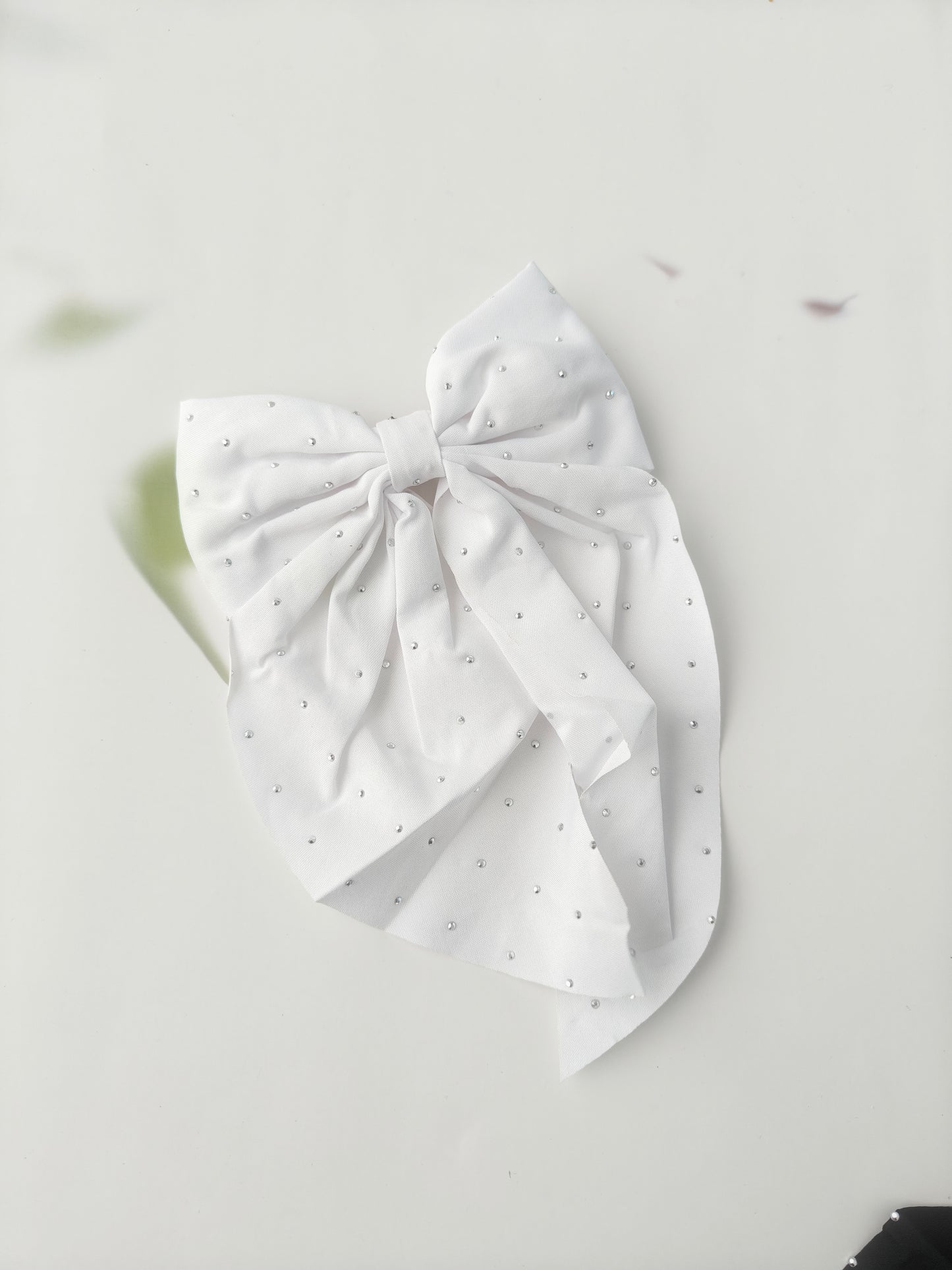 Glimmer Tail Bows