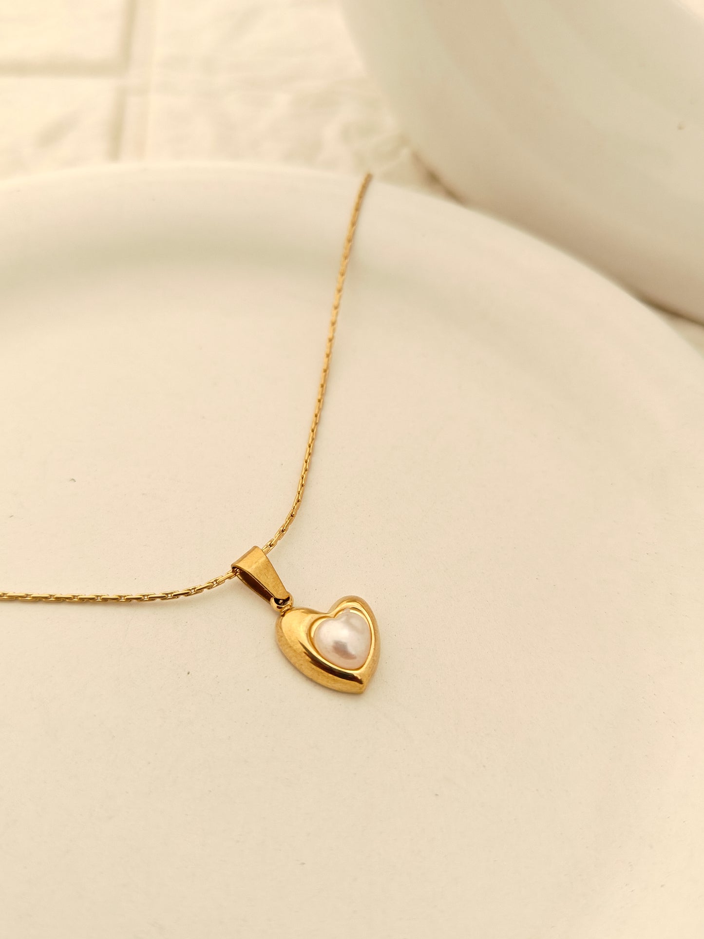 Pearly Heart Chain