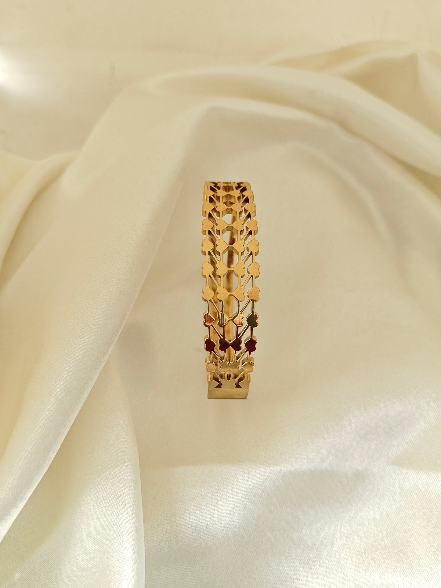 Heart Series Kada