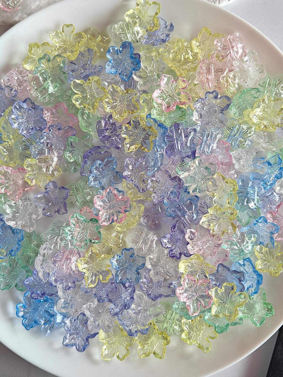 Transparent Sakura Flower Charms 20g
