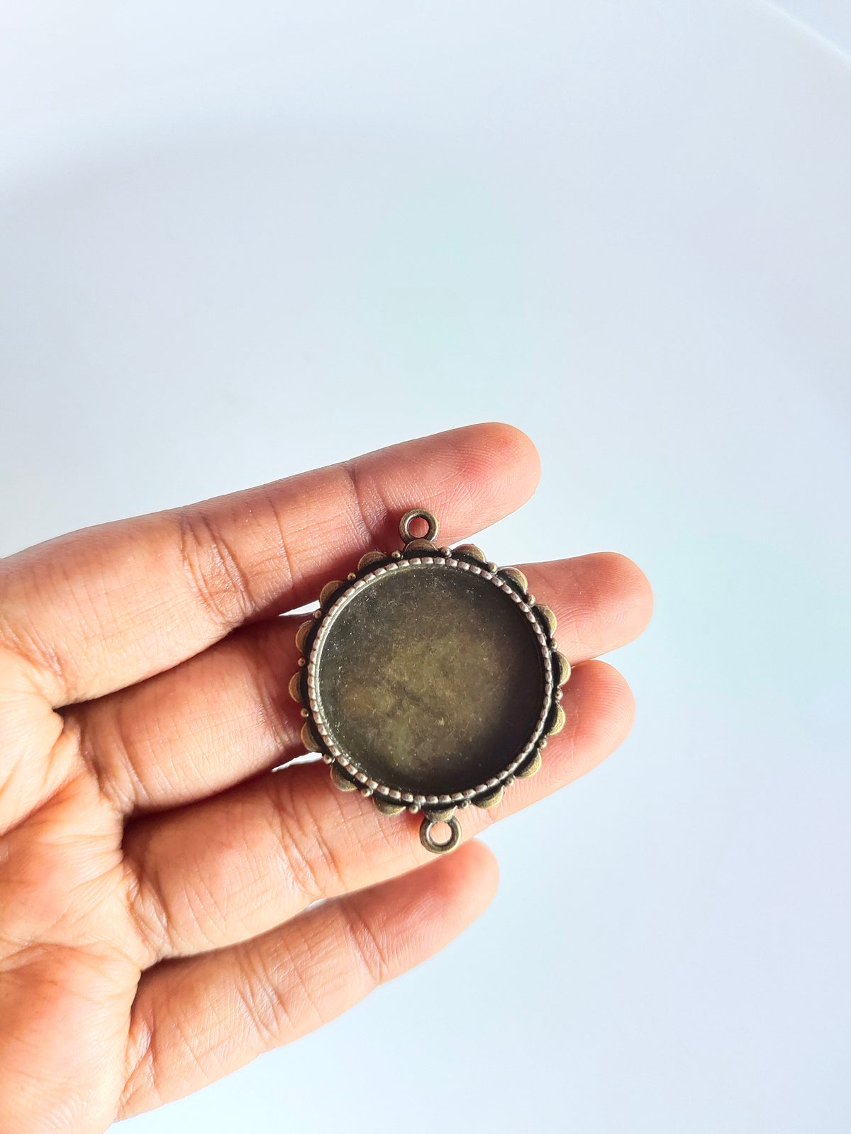 Floral 25mm Vintage Connector Base - 1 Piece