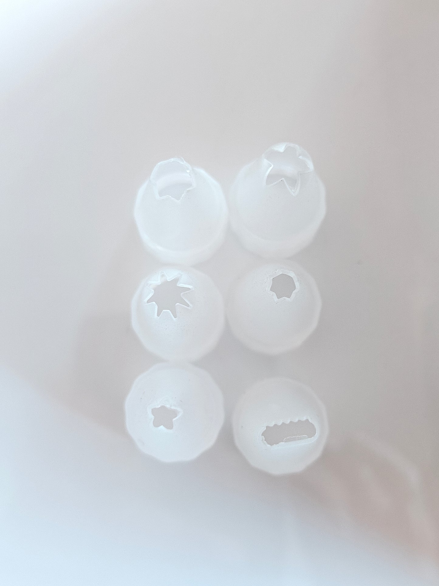 Decoden Glue White 50ml Tube With Random Nozzel
