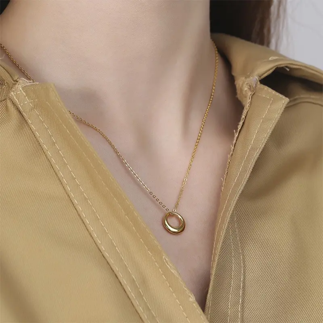 Round Pendant Chain