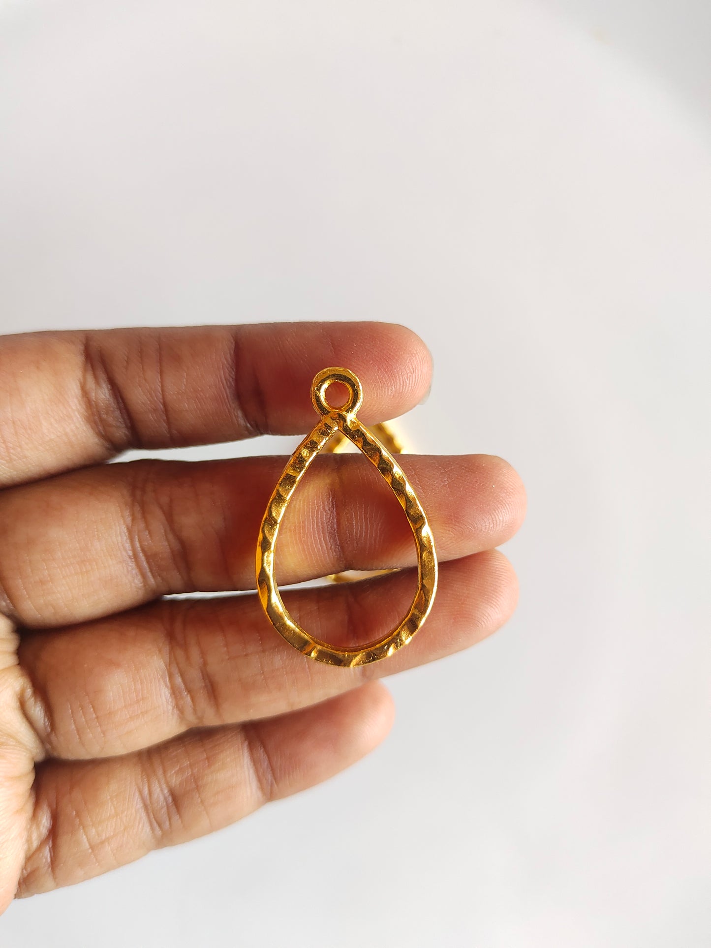 Gold Drop Hammered Bezel - 1 Piece