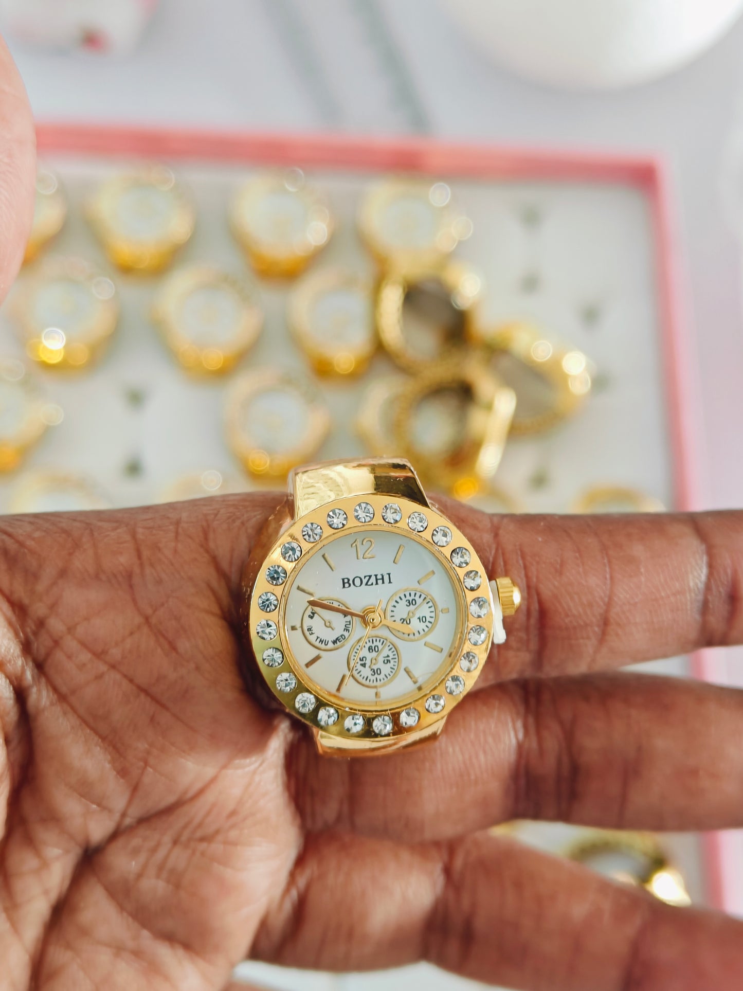 Finger Ring Rhiny Watch