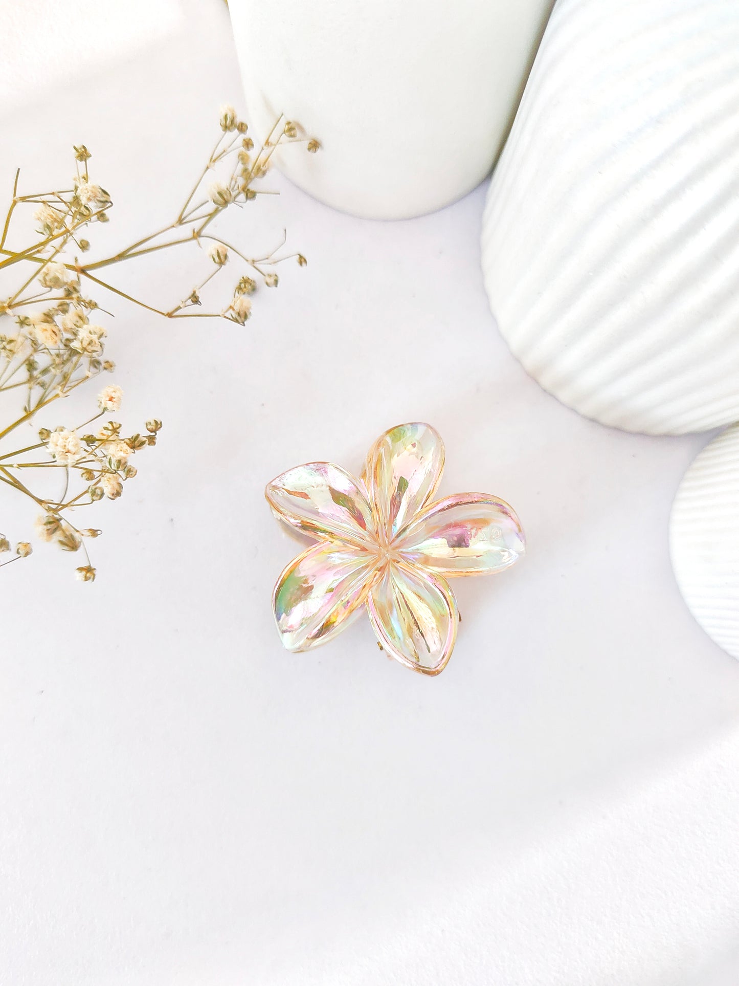 Holographic Daisy Claw