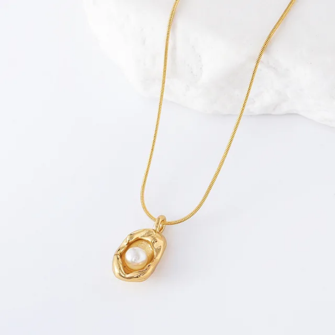 Pearl Pendant Snake Chain