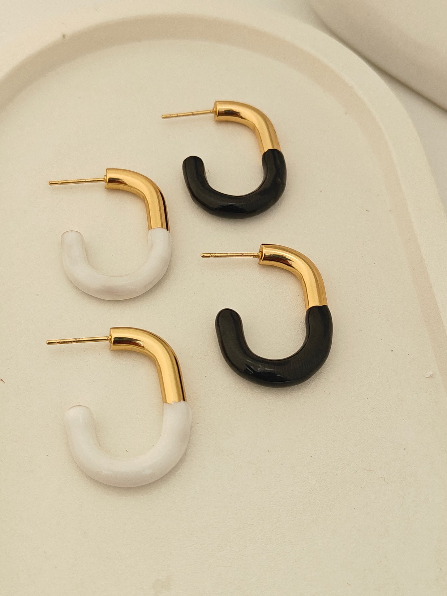 Simple Semi Hoops