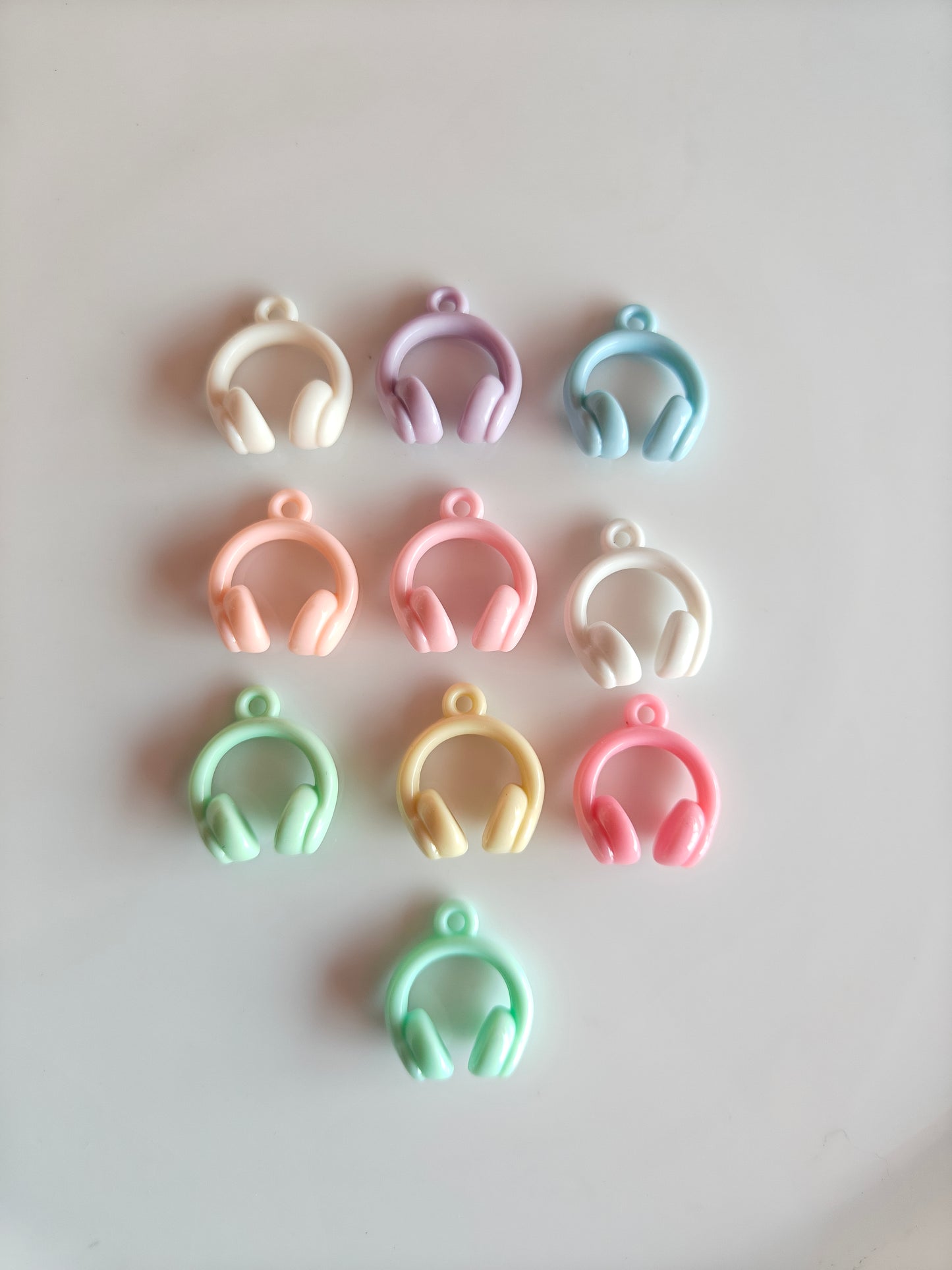 Headphone Charm - Random 10 Pieces