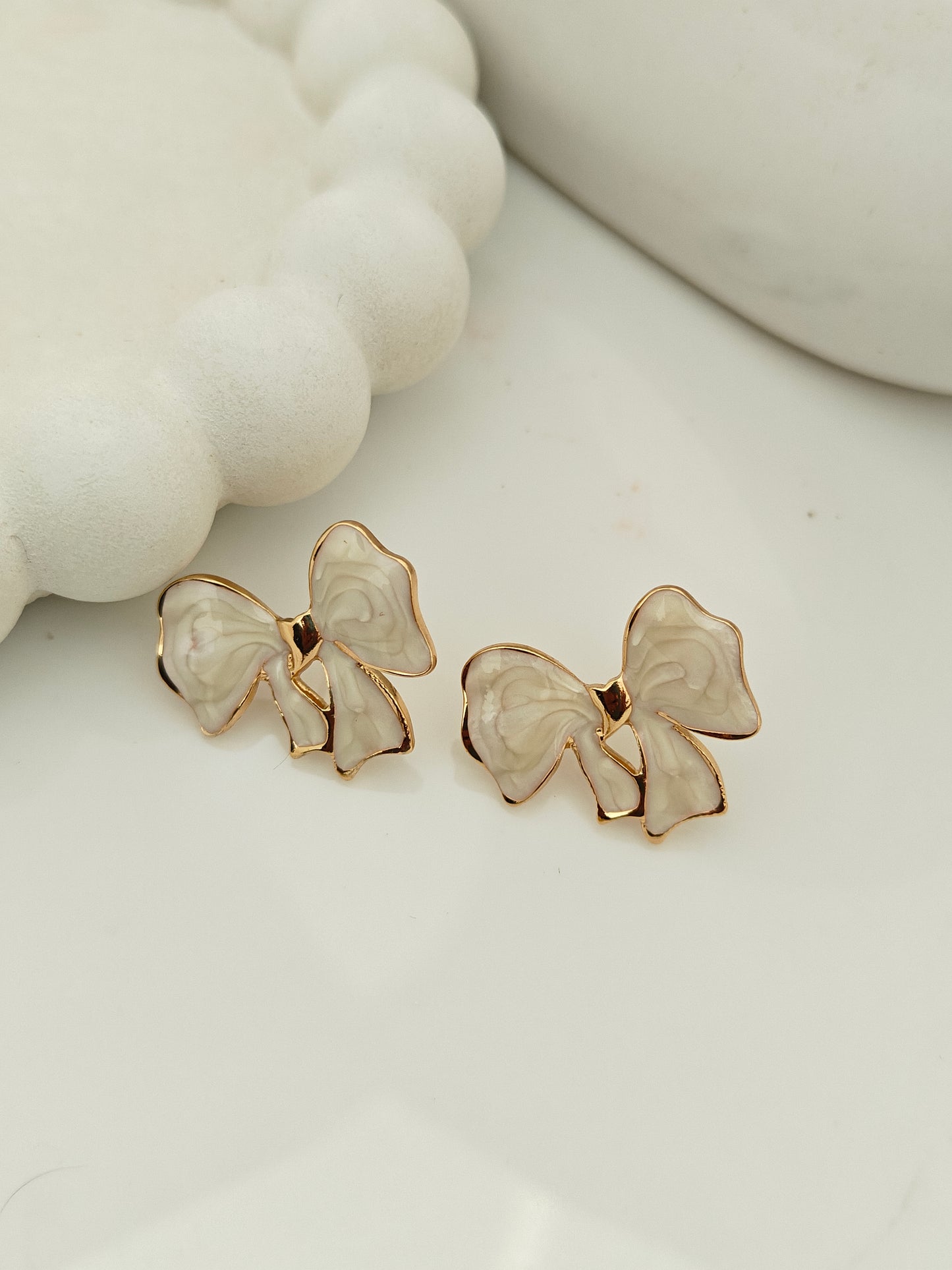 Bow Studs