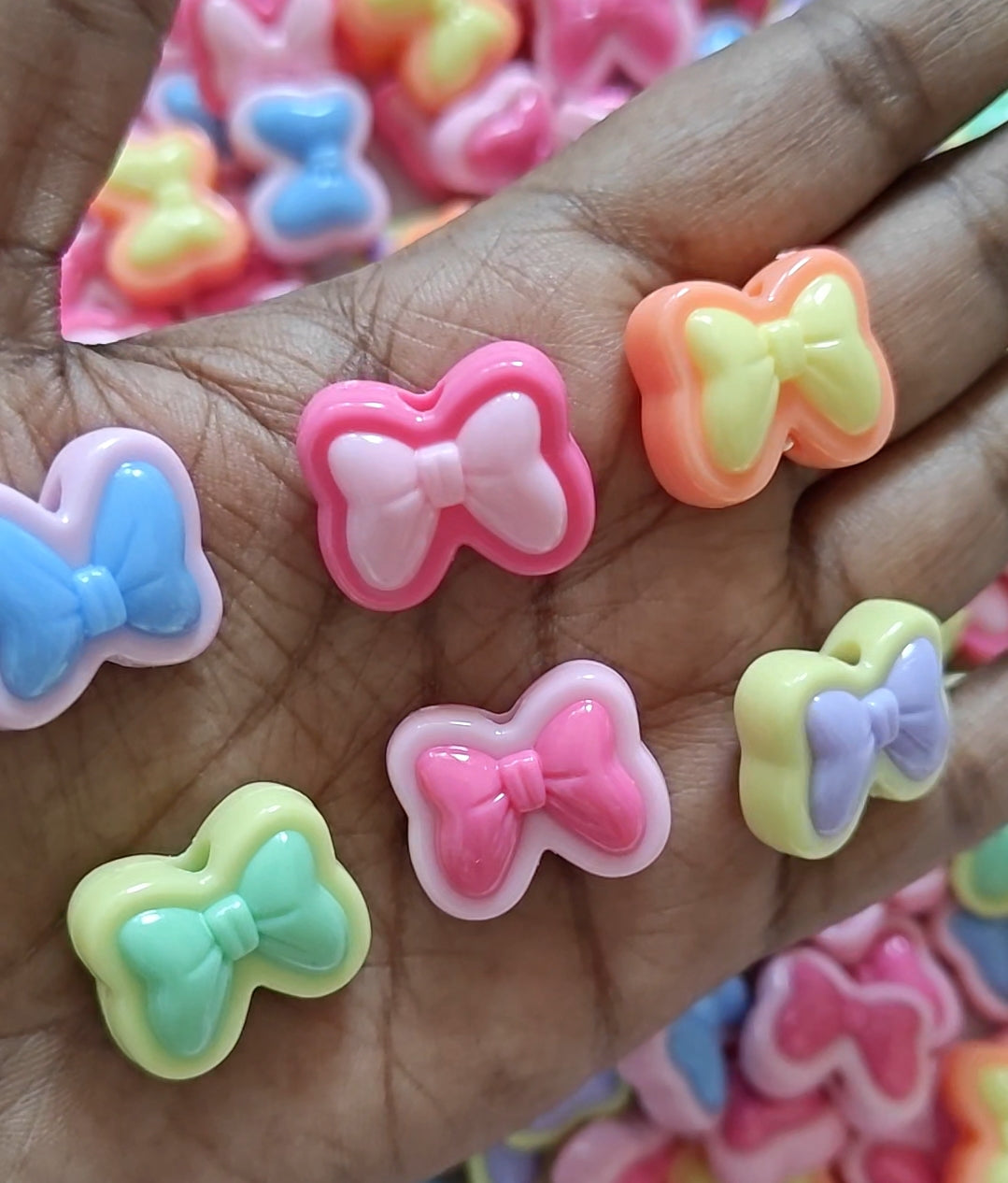 Bow Beads - 20gms (approx. 9-10 pieces)