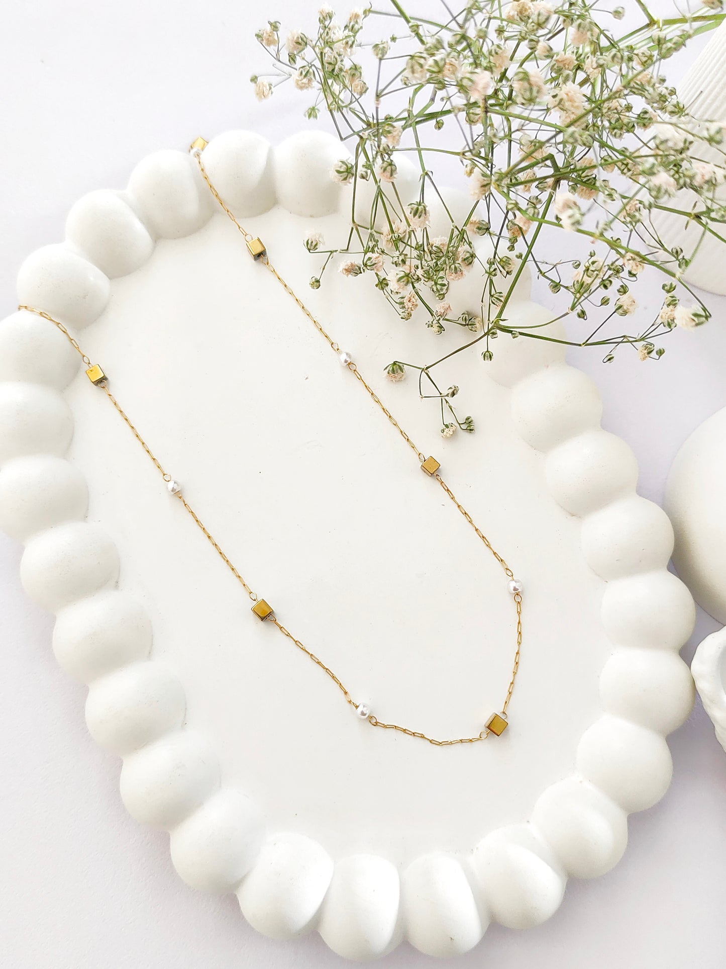 Dainty Pearl Cube Station Chain