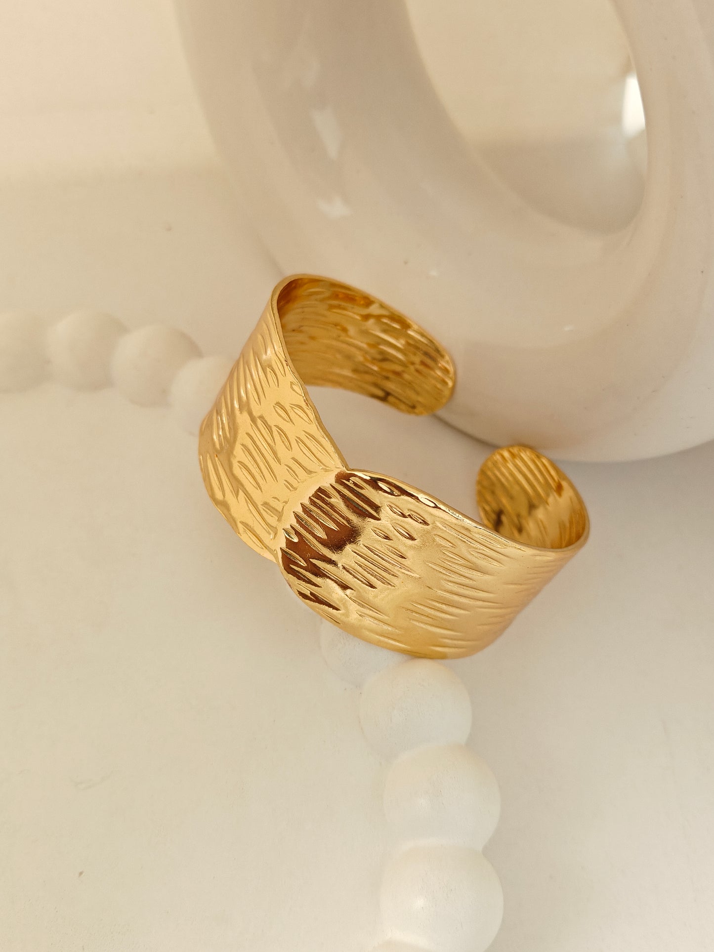 Zahra Swirl Cuff