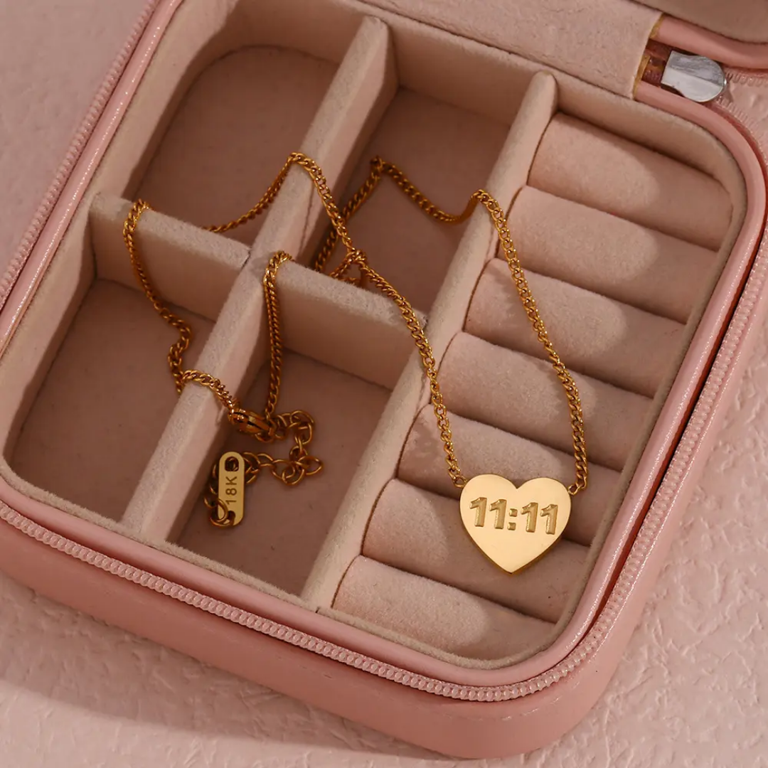 11:11 Heart Chain