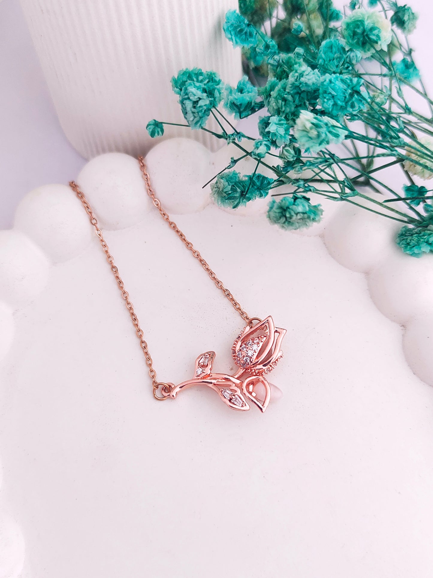Tulip RG Necklace