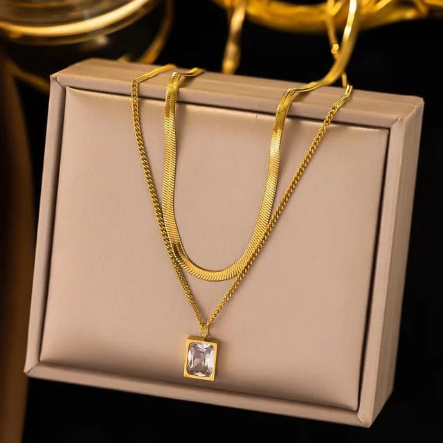 White Pendant Layer Chain