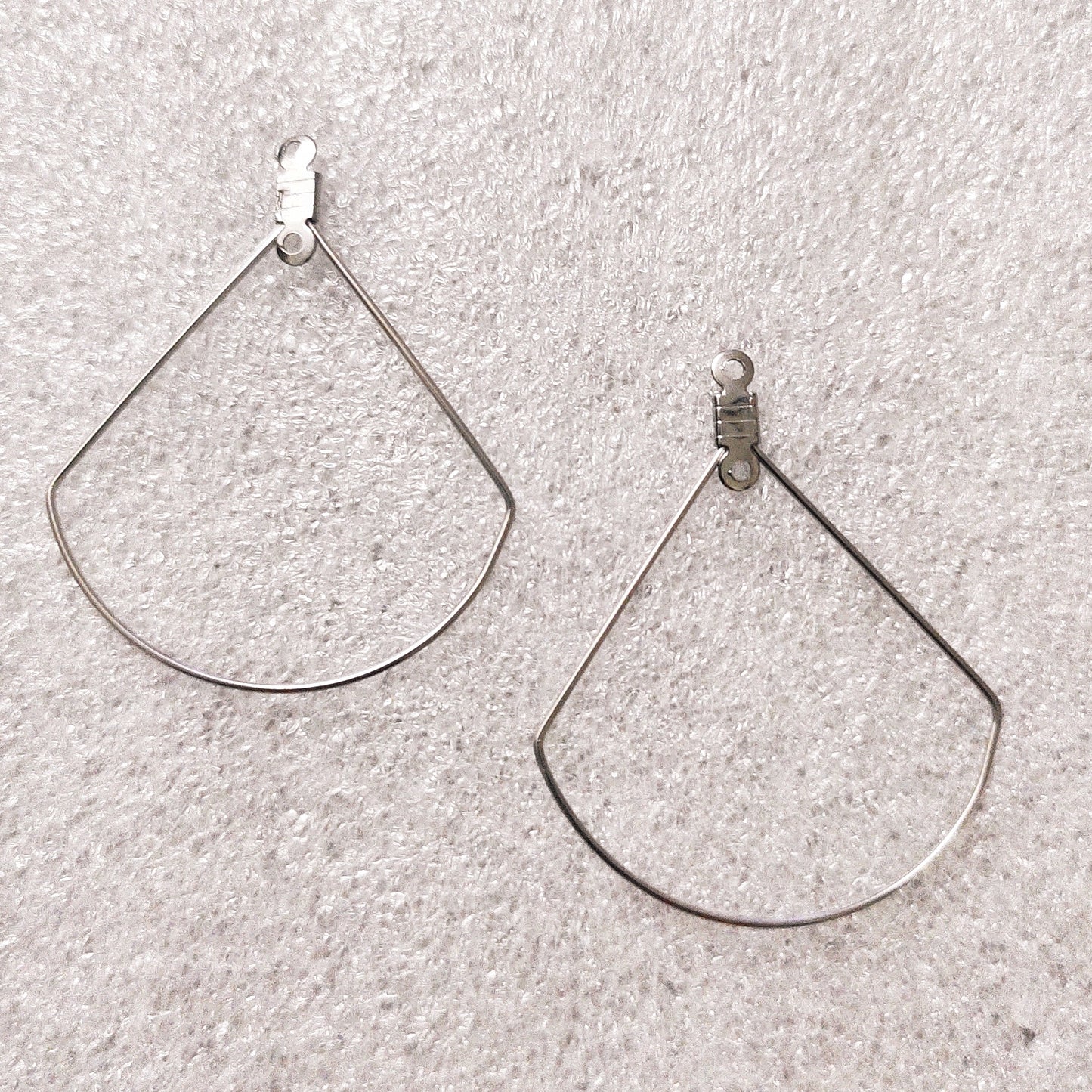 Hanging Hooks - 1 Pair