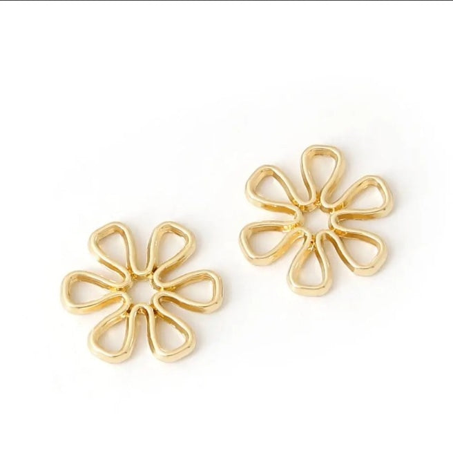 Flower Gold Charm - 1 Piece