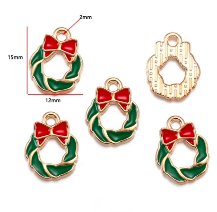 Christmas Wreath Enamel Charm - 1 Piece