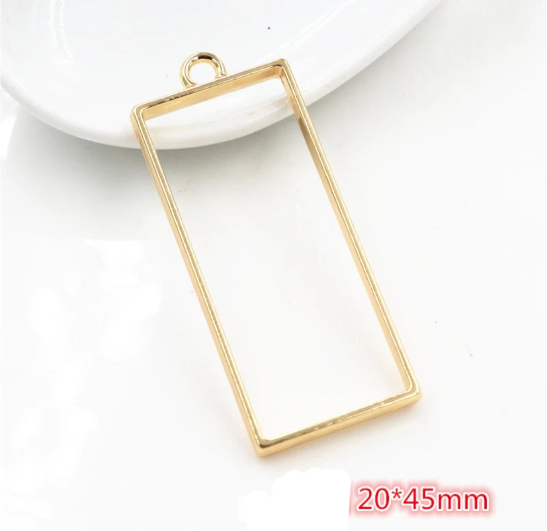 Open Bezel with Hole - Gold - 1 Piece