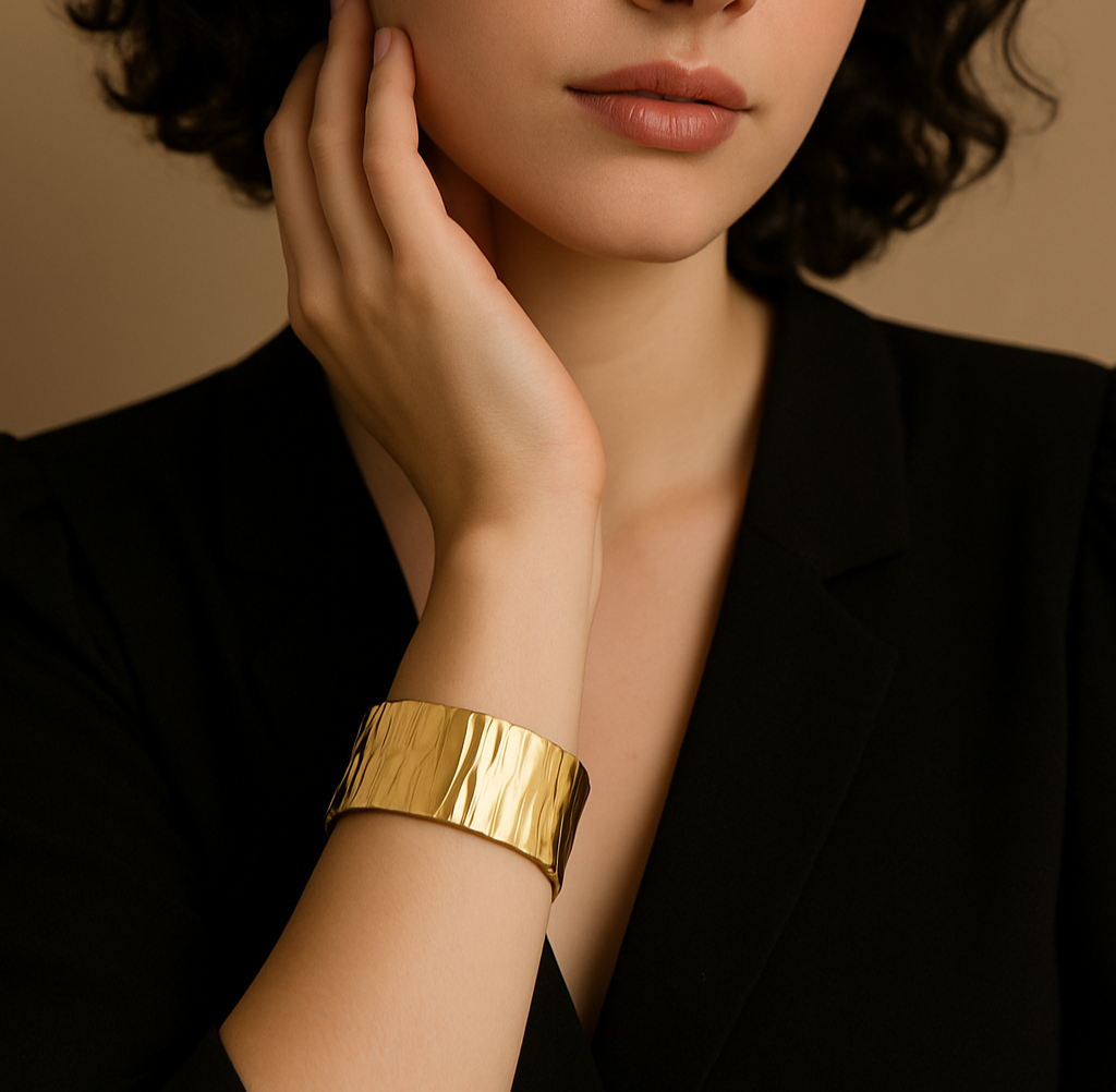 Zehra Bold Cuff