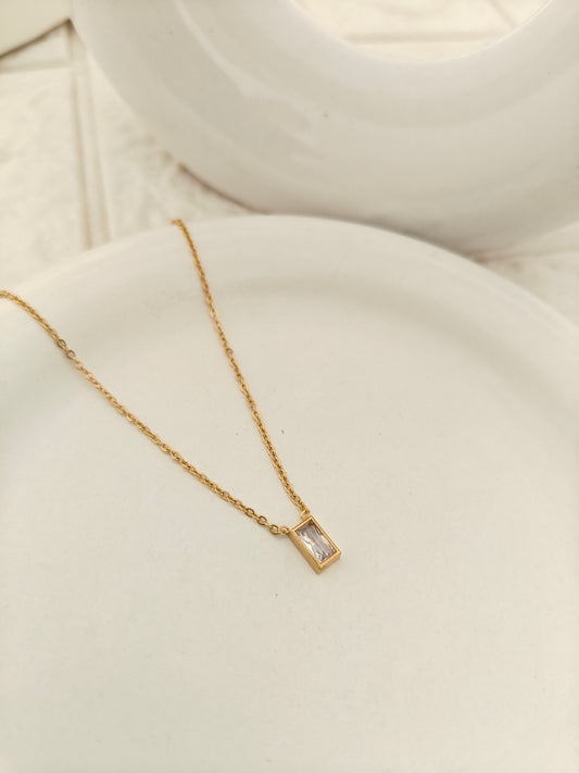 Lustre Bar Necklace