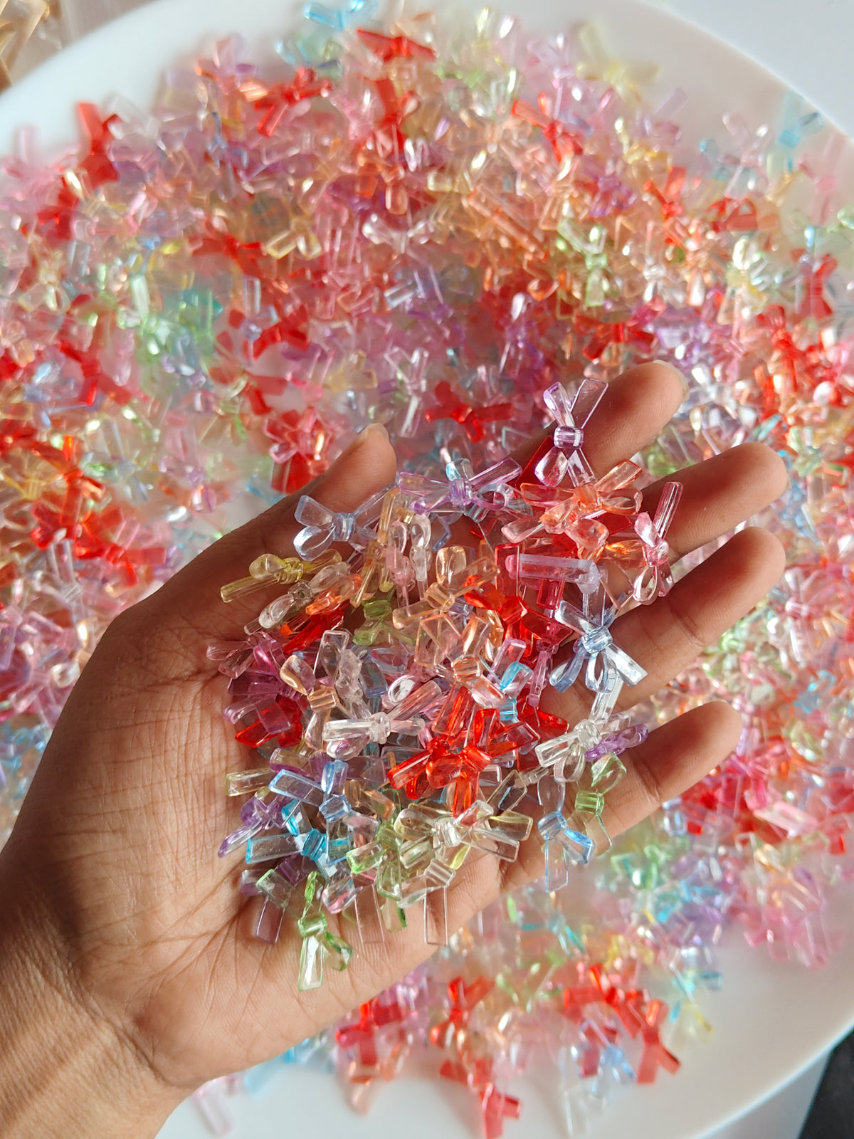 Mini Transparent Knot Charms 20g